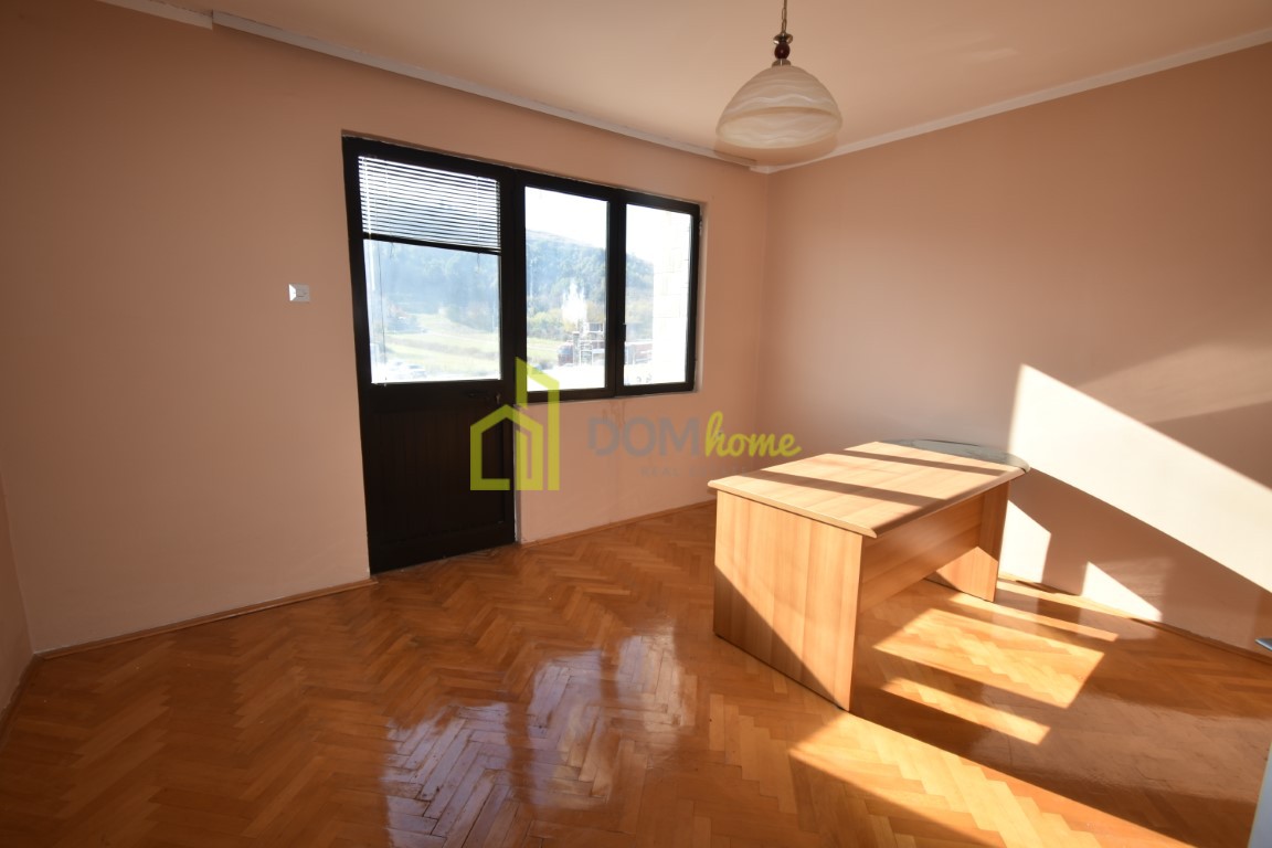 Dvosoban stan 90m2, Zabjelo